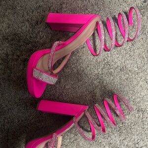 Size 8 hot pink heels